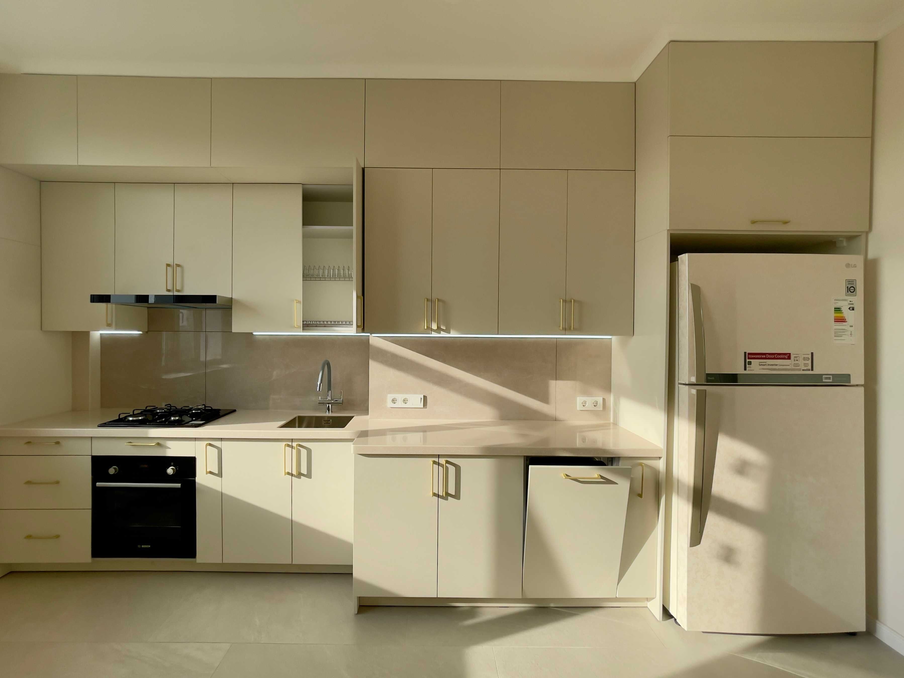 Продается своя 3-комн 110 м² м.Пушкина