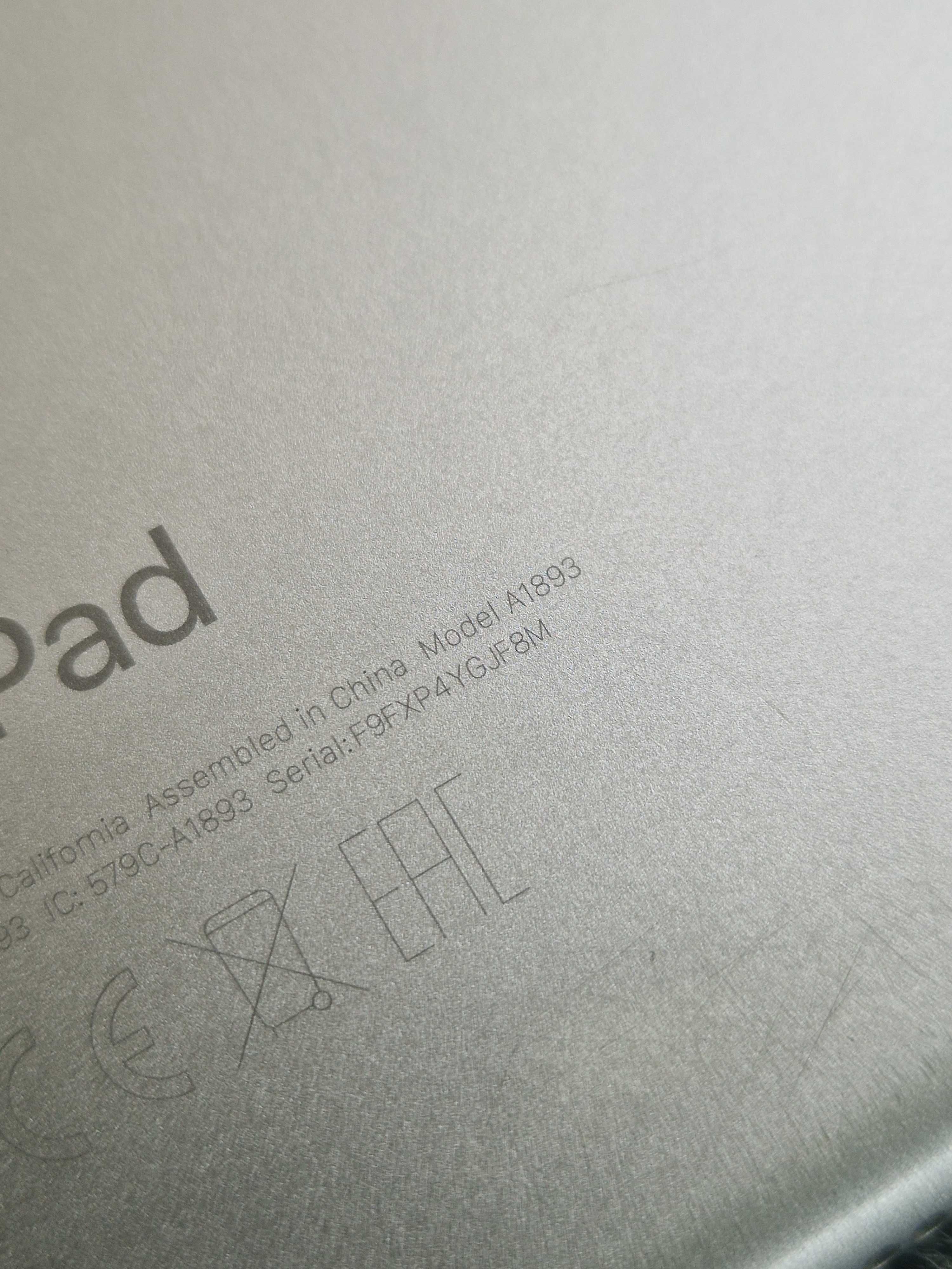 LCD / Touchscreen iPad 6th Gen (A1893) 9.7"