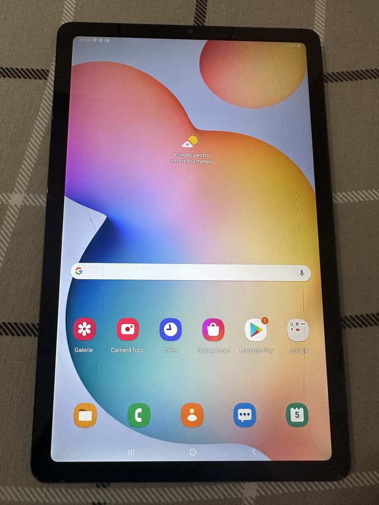 Samsung Tab s6 lite cu fisura pe geam