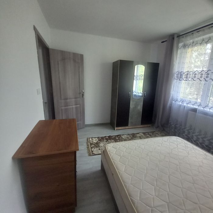 Închiriez apartament 2 camere