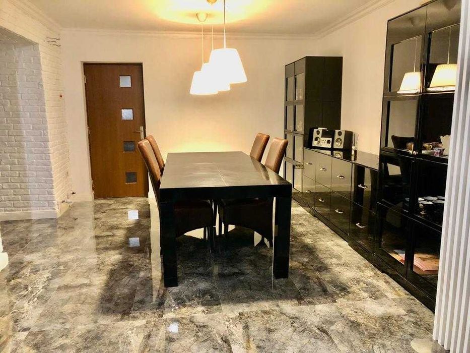 Închiriez apartament în vilă (parter) - Giurgiu ultracentral