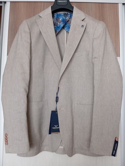 Страхотно ленено сако на Теодор