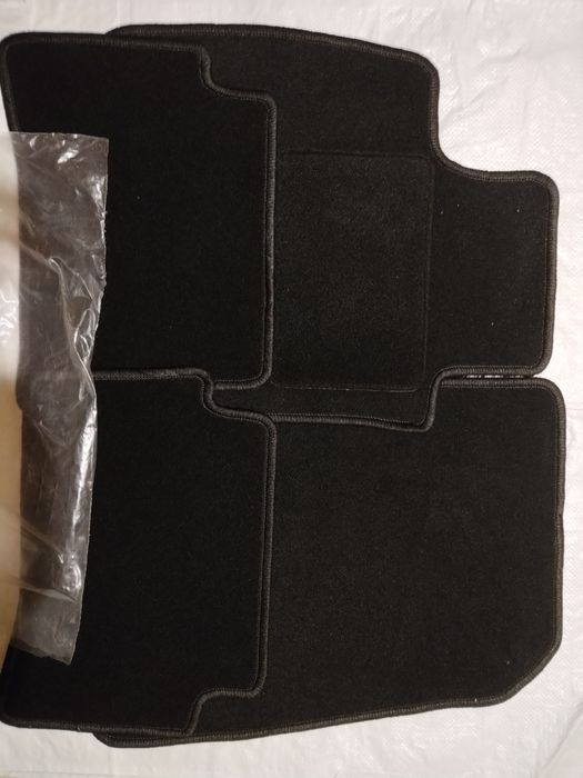 Covorase mocheta renault clio 4