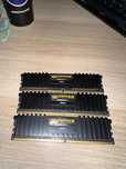 4GB ram Corsair Vengeance DDR4, 2400mhz