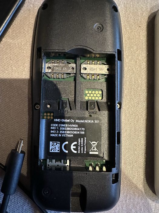 2 броя телефони Nokia