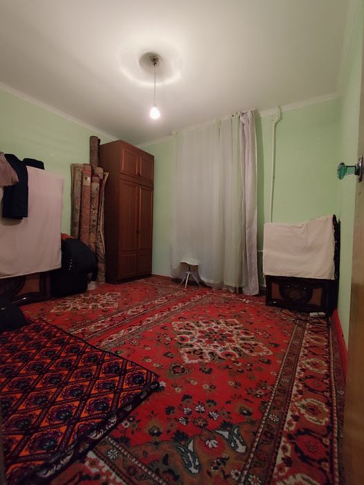 Продаётся 2 х комнатная квартира в 5/2 в кирпичном доме