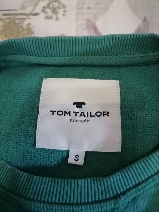 Jack & Jones ,  Tom Tailor ,Holister