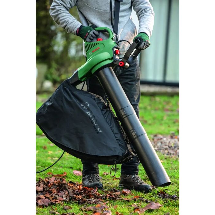 Садовый пылесос воздуходувка Garden tidy 3000 Bosch