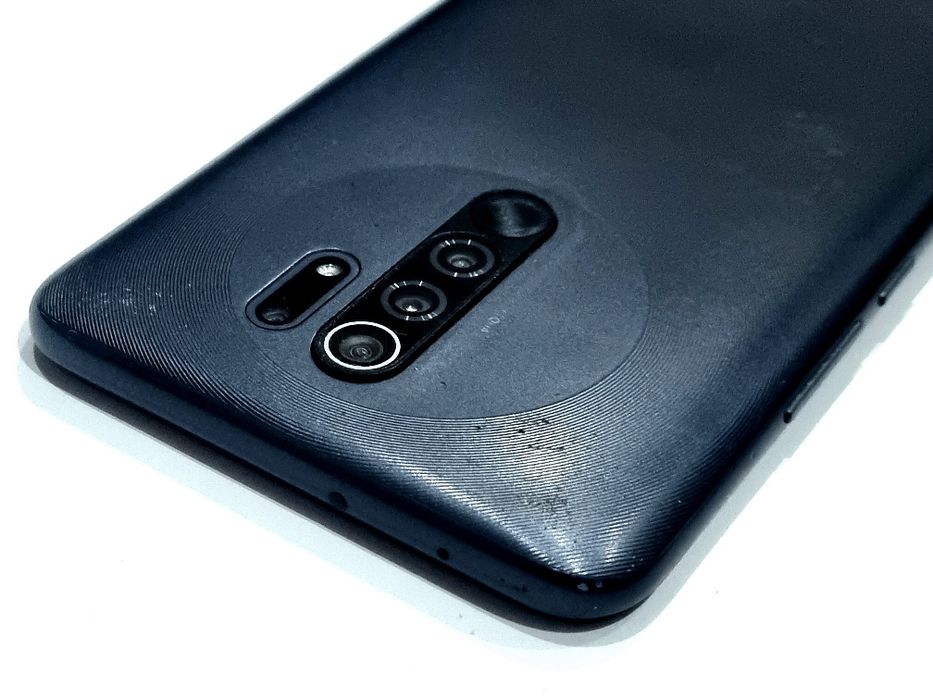 Redmi 9 Xolati yaxshi Radnoy ekran