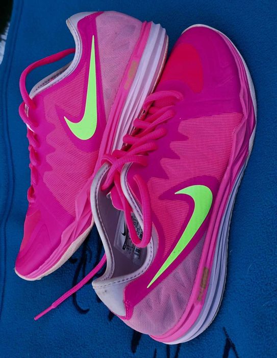 Nike оригинални дамски сникърси 37.5 номер