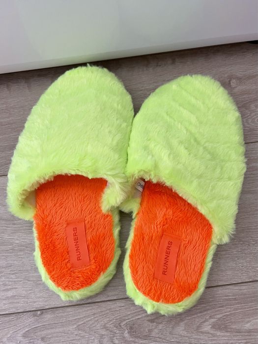 Пантофи плюшени