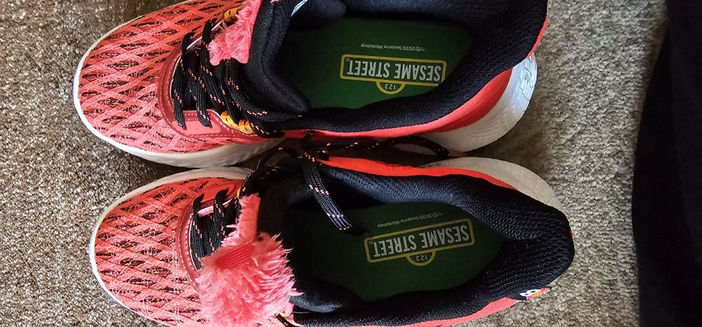 Adidasi Under Armour nr 38