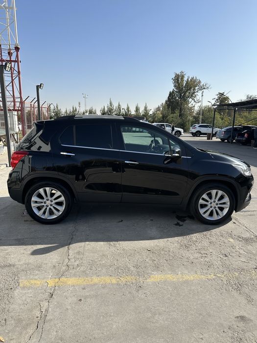 Tracker 1 черный