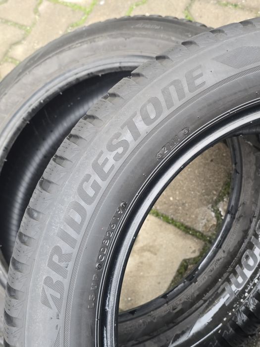225 55 17 Bridgestone