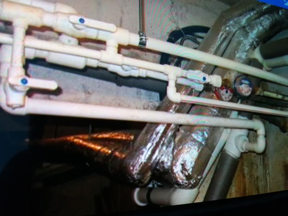 Instalator sanitar , electrician și canalizare