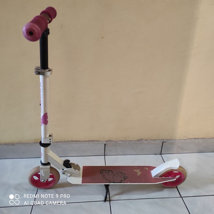 Продавам Детска тротинетка ARGUS MAKANI