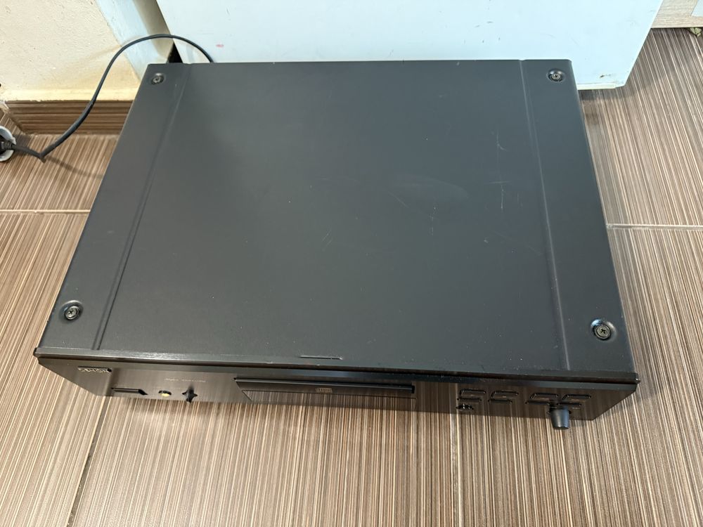 Denon DCD-1550ar Качествен CD player