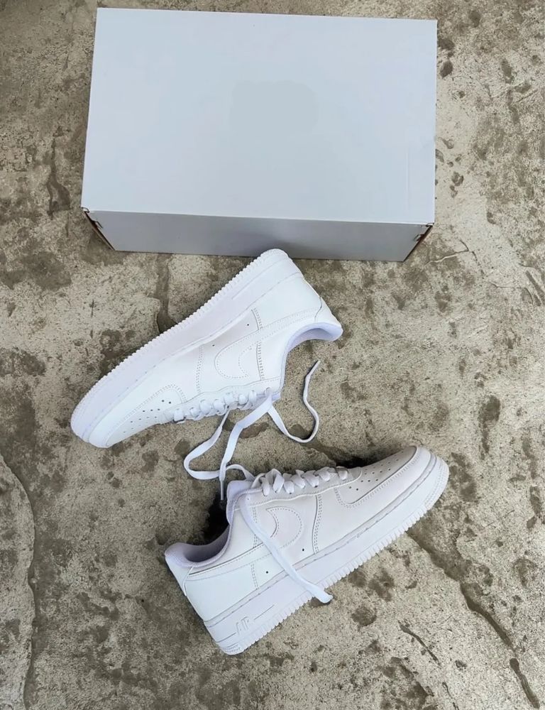 Nike Air Force 1 Low – White