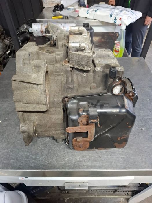 Carcasa cutie viteze automata DSG Vw  Passat 2005 - 2011 2.0 TDI BMP JPJ , 02E300043M