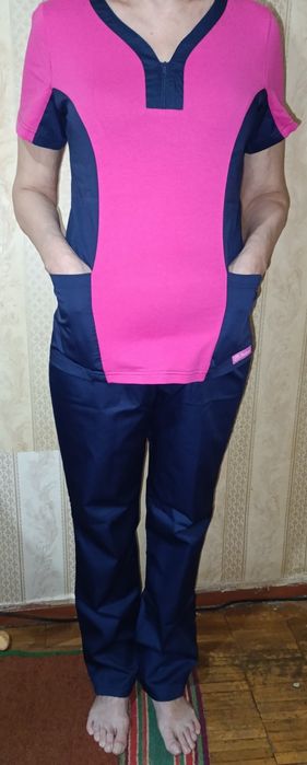 Продам женскую спец одежду