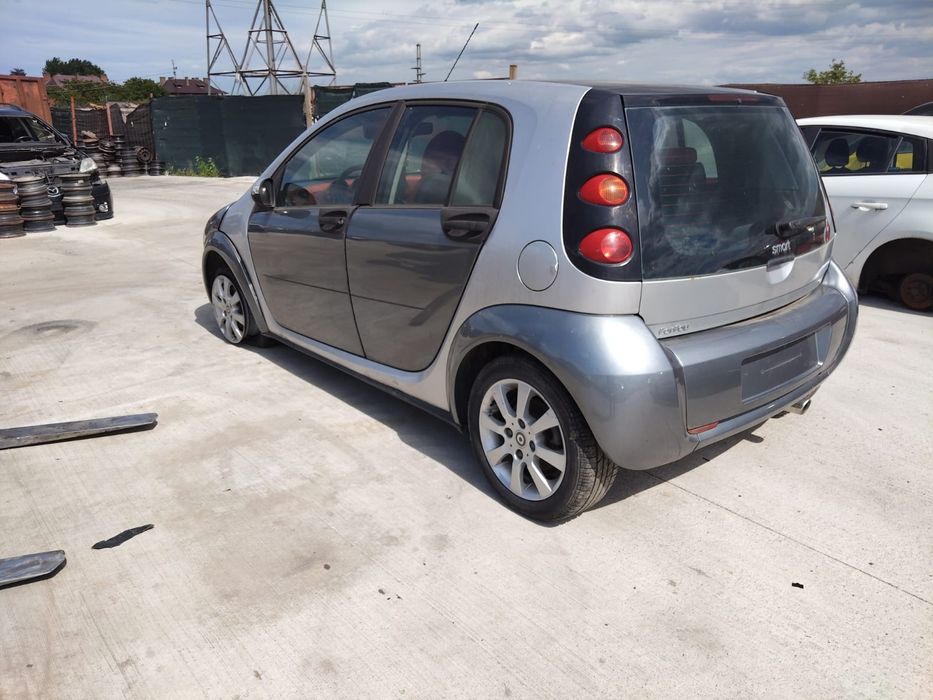 Dezmembram Smart ForFour 2005 1.5cdi Cutie Automata