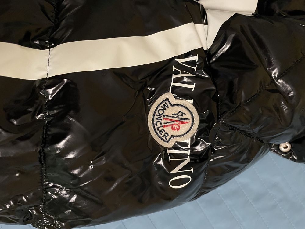 Яке Moncler/Valentino