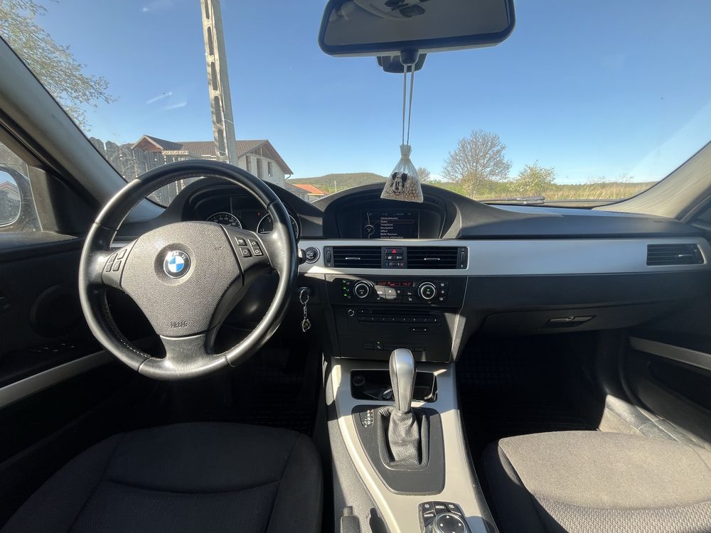 Vând BMW 320 2.0 diesel an 2011