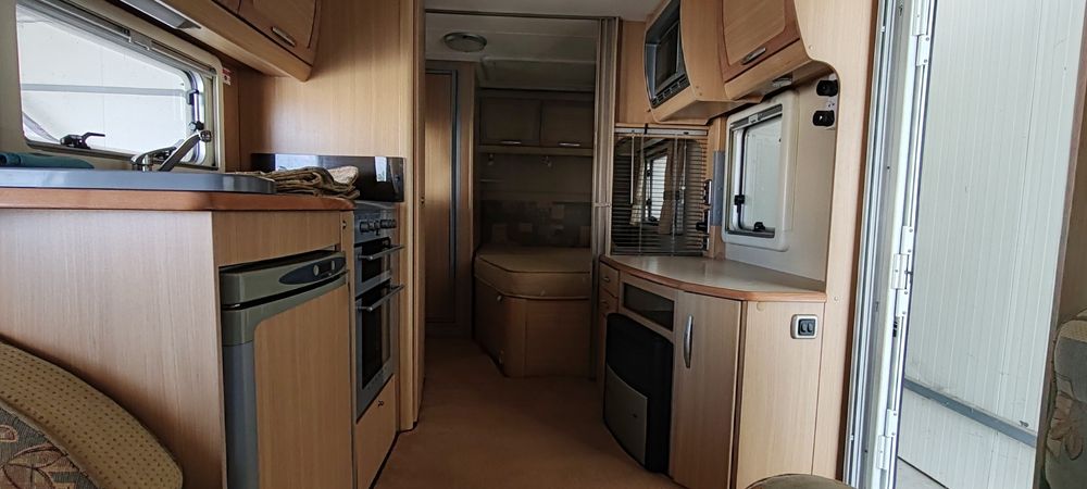 Продавам Каравна abbey vogue gt fix 2008