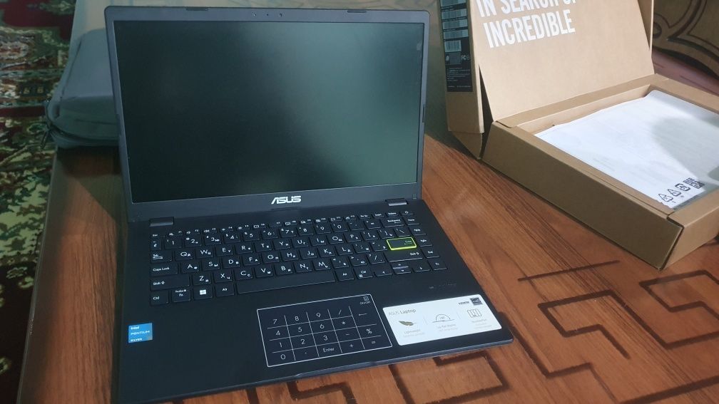 Asus Vivobook Go 14"