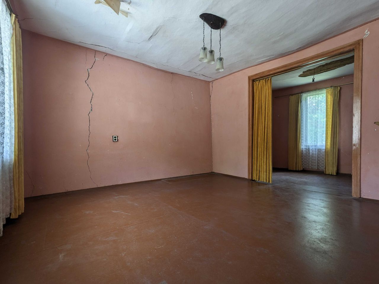 Продава се Къща в Брезник - 80 кв.м за 538 €/кв.м - Снимка #11