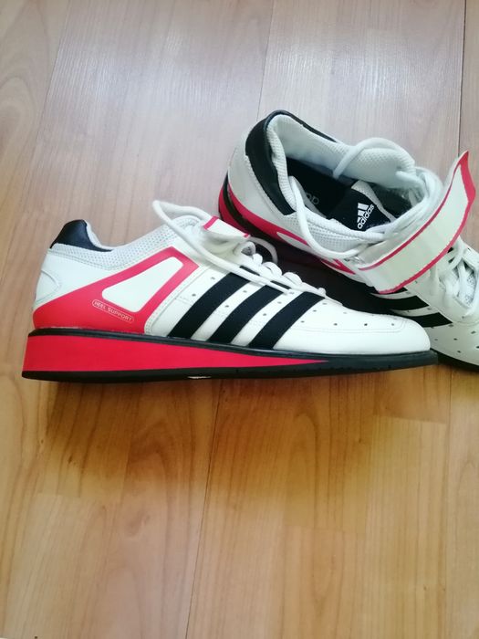 Vănd pantofi sport Adidas