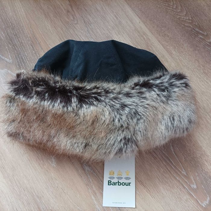 Barbour дамска шапка