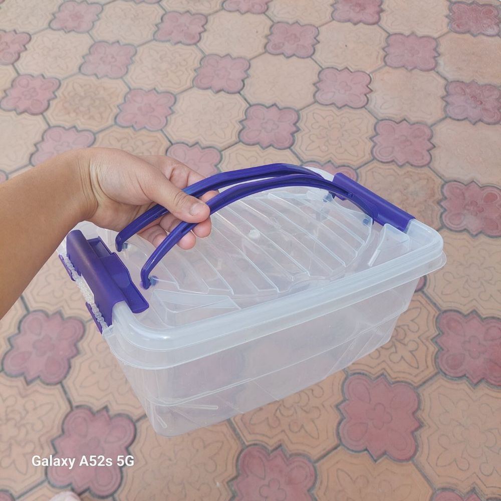 Plastik konteynerlar