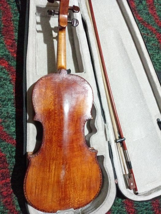 Skripka 4/4 ishlatilgan