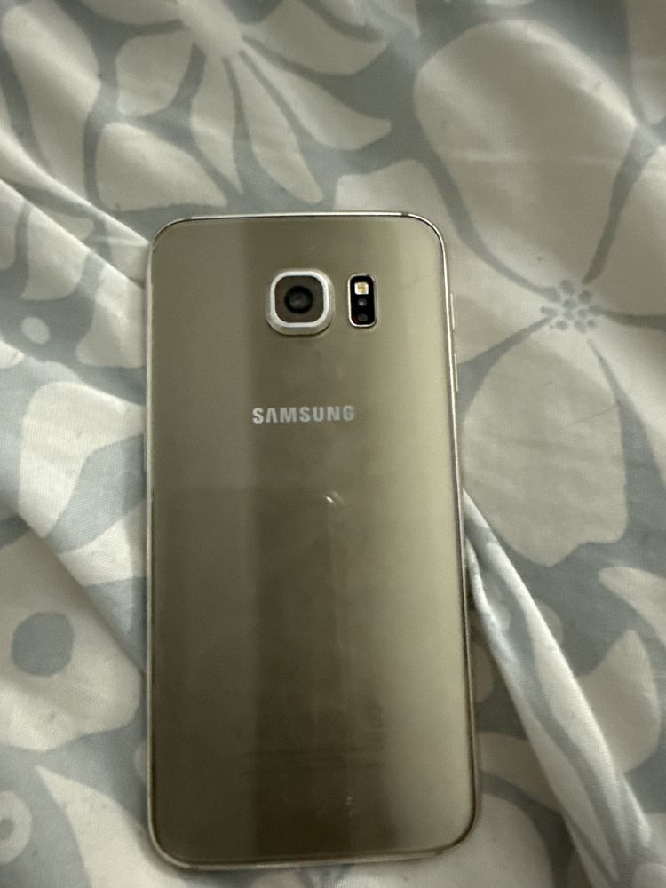Vand sau schimb samsung galaxy s6 putin utilizat. 32gb gold (bej)