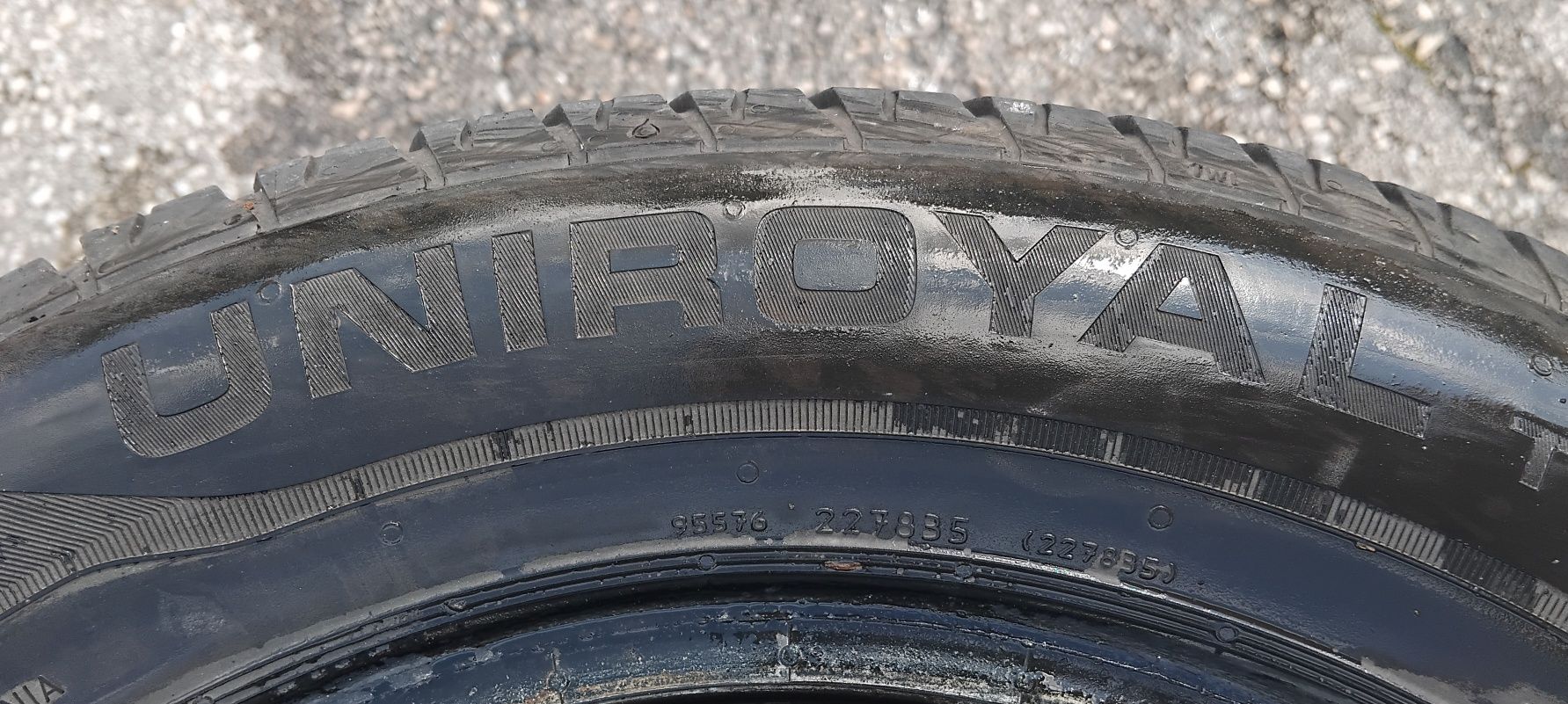 Гуми 175 65 14 Унироял UNIROYAL 2 броя. Нов внос. Не са нови!