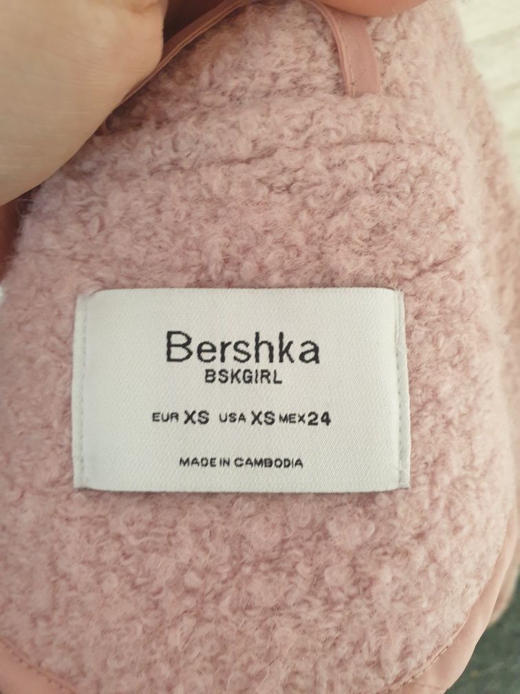 Дамско палто Bershka