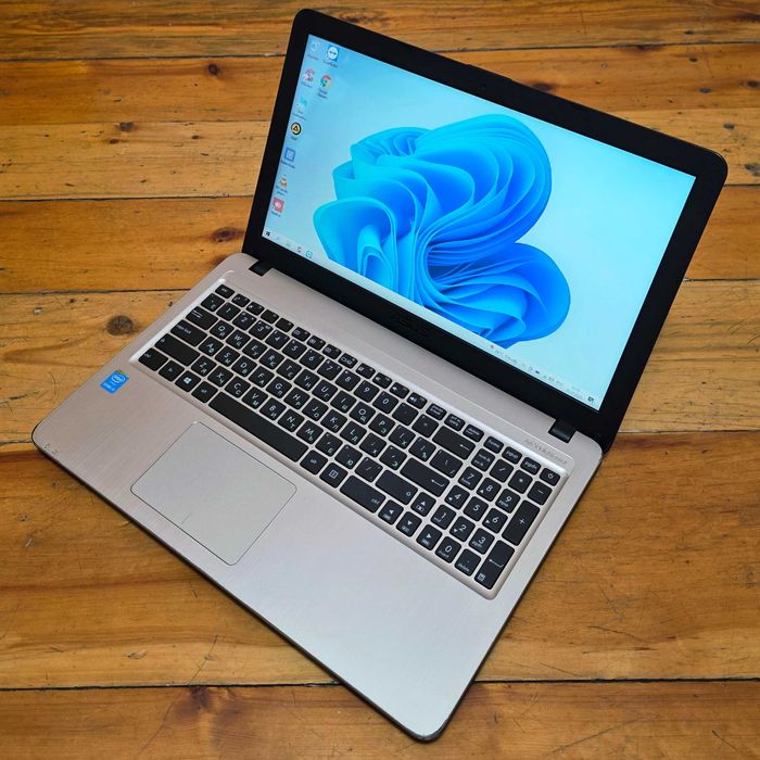 Ноутбук Asus X540L Core i3-5005U 2.0Ghz/4GB/SSD 128GB/15.6"