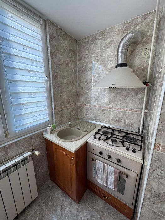 Apartament 3 camere(93 mp) , decomandat, etajul 2, zona Alfa