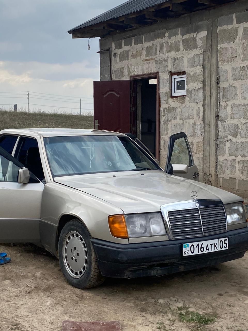 Продам Mercedes 230