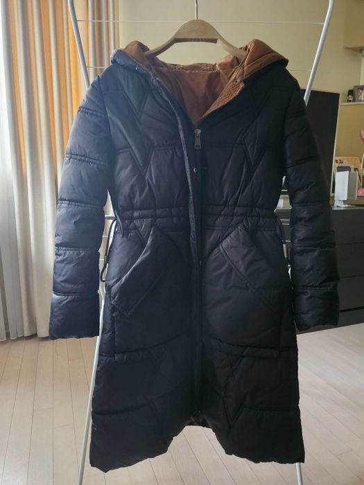 Зимно дълго черно яке