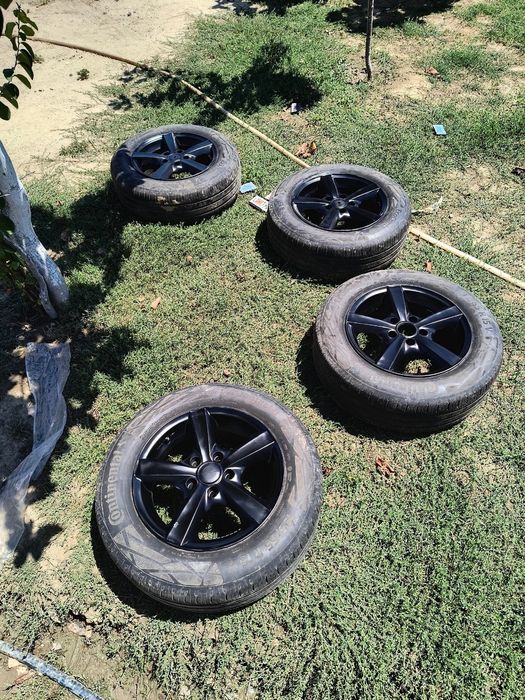 Vând Jante  masina R15 Negociabil