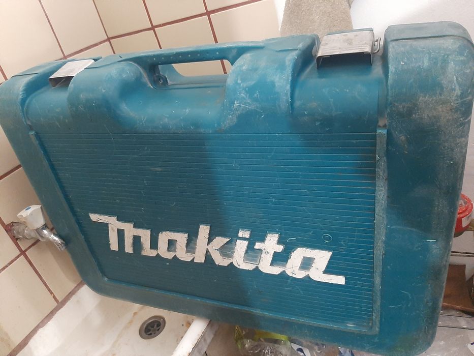 Перфоратори Макита