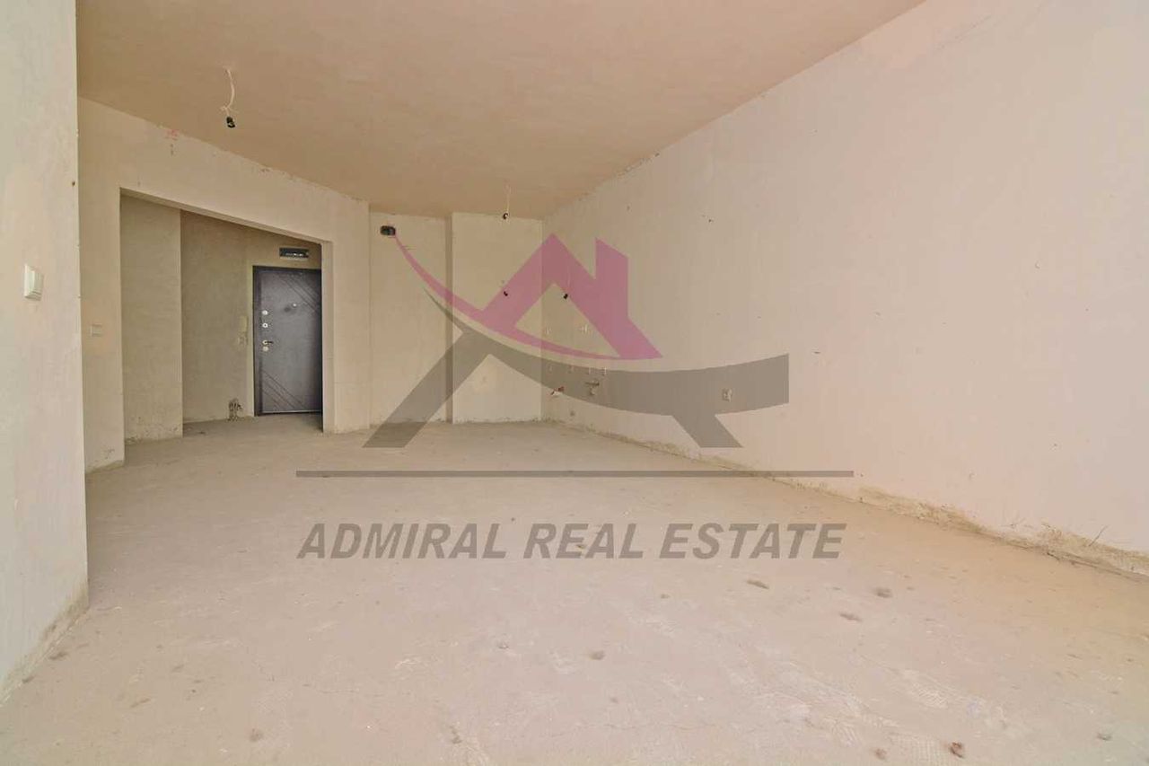 Продава се Тристаен апартамент в Варна, Левски - 111 кв.м за 1802 €/кв.м - Снимка #3