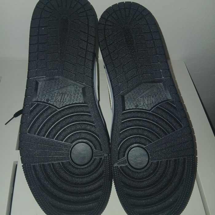 Jordan Air 1 Mid Premium