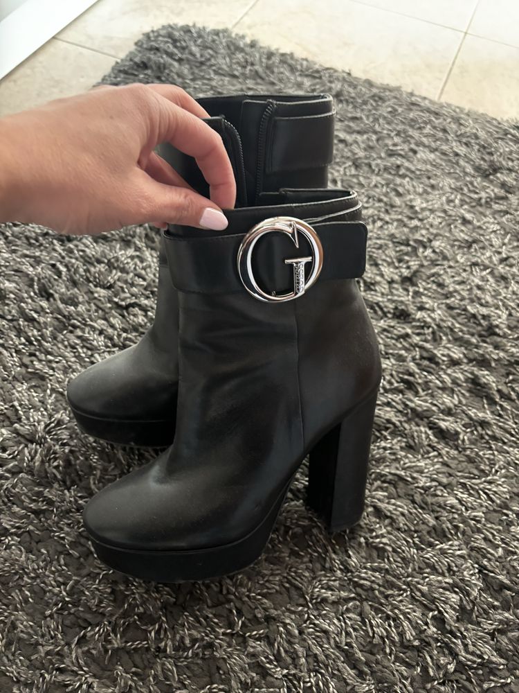Оригинални дамски боти Guess естествена кожа