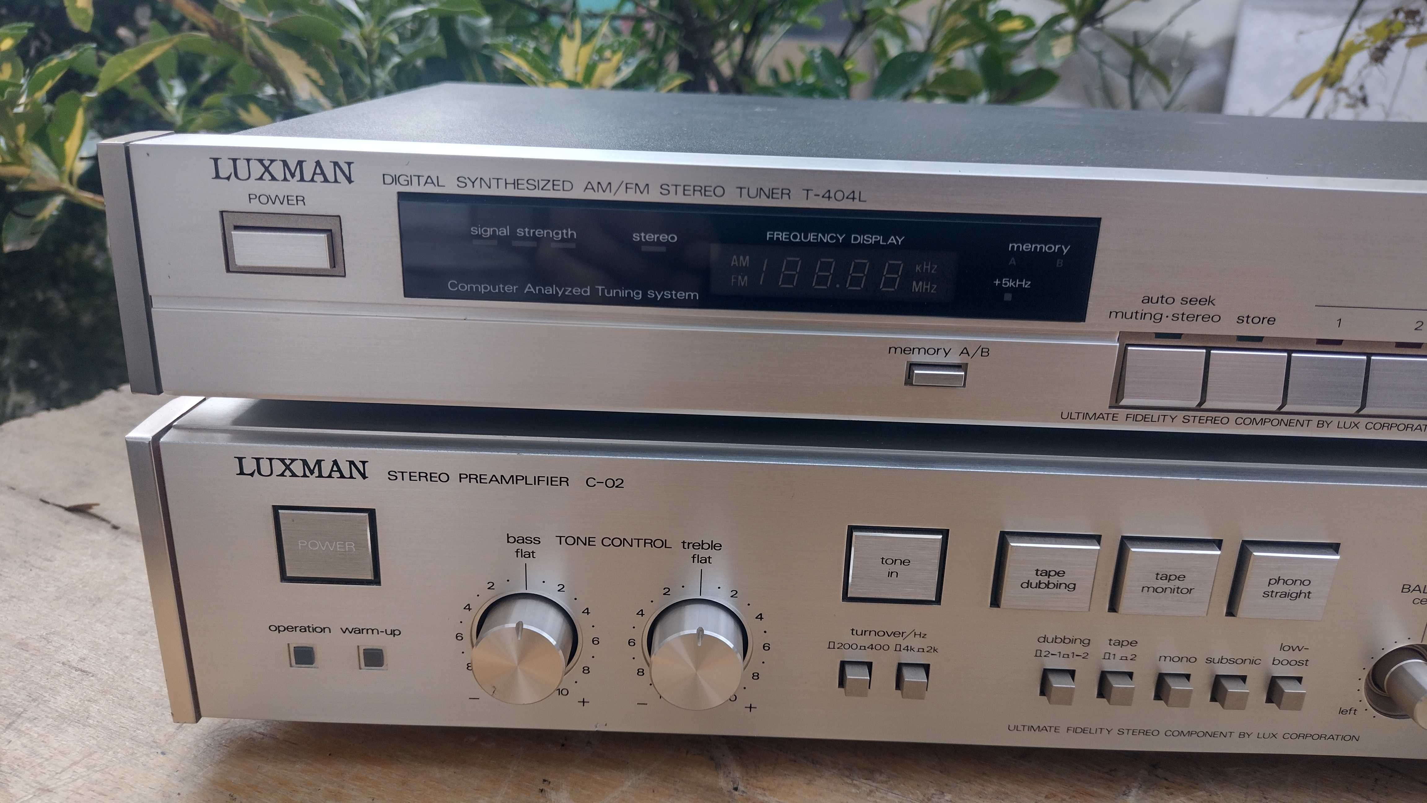 Luxman C-02 Pre-Amplifier и Luxman Tuner T-404L