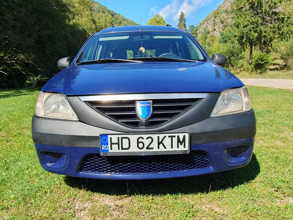 Vând logan MCV 7 locuri.