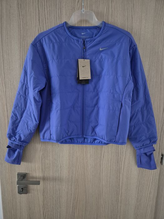 Nike Therma-Fit Original.