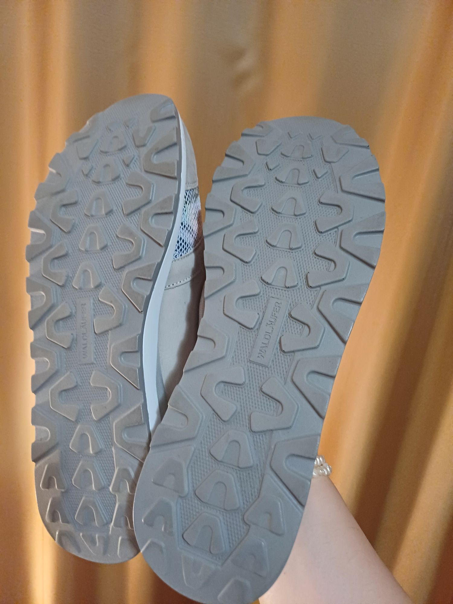 NOI!Pantofi piele Waldlaüfer 7 1/2